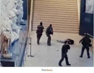 TERROR IN PARIS: Muslim Attacks Soldiers At The Louvre; Screaming “ALLAHU AKBAR” (PHOTOS)…