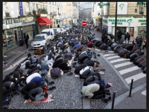 MSM Muslim Cover Up (No description of suspects given): Robbers armed with tear gas attack and mug 40 Chinese tourists as they shop in Paris…