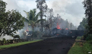 Strongest earthquake in 43 years hits Hawaii: Thousands of homes lose power, lava from Kilauea volcano spews onto streets, roads are cracked…