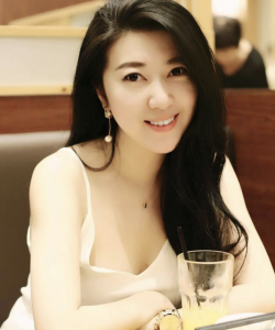 Fang Fang scandal – China could have THOUSANDS of ‘honey trap’ spies bedding Americans for secrets, ex-CIA officer warns. (Everyone in America with Chinese citizenship should be considered a spy & detained.)